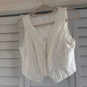 Kirious White V-Neck Button Crop Top